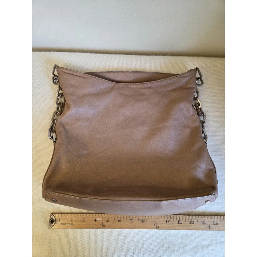 TORY BURCH Tan Beige Soft Leather Slouch Hobo Handbag Logo Metal Accents
